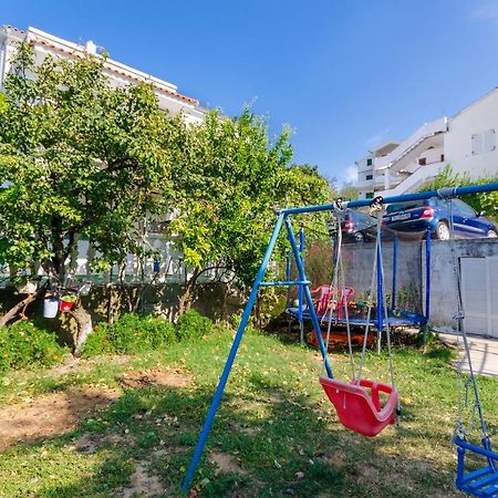 Apartments Pela Lopar Exterior photo