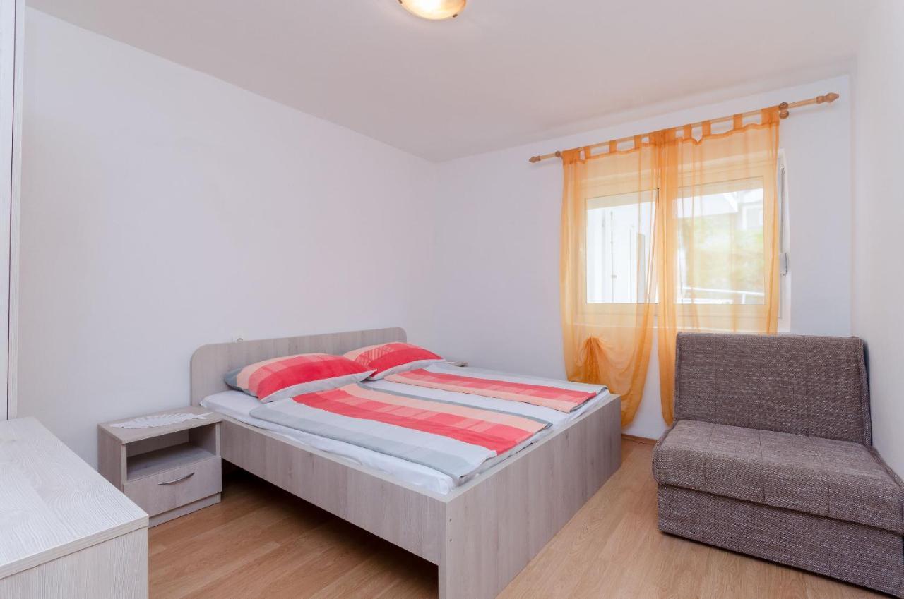 Apartments Pela Lopar Exterior photo